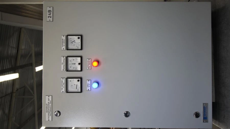 لوحة توزيع الطوارئ للتيار المستمر 04580.9200.001