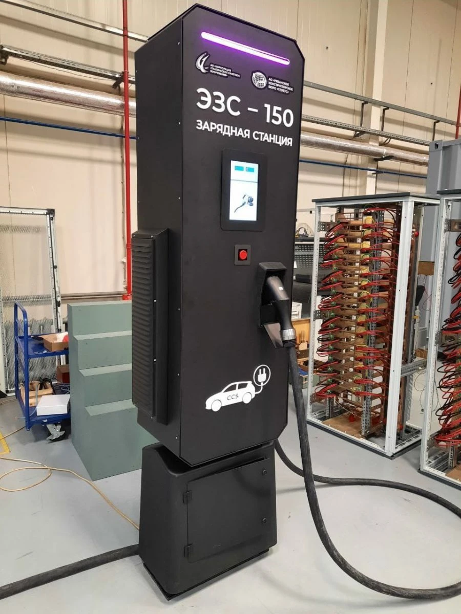 DC Fast Charging Station for Electric Vehicles EZS 150R-101