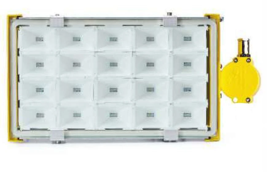 Explosion-Proof Lighting Fixture SSP01-20x3-024-UHL1 with KSV-1 Junction Box