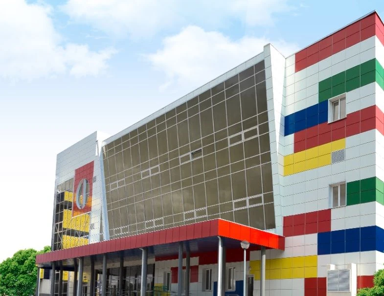 Comfort˚ Gold 20 Soft Coated Solar Control Glass