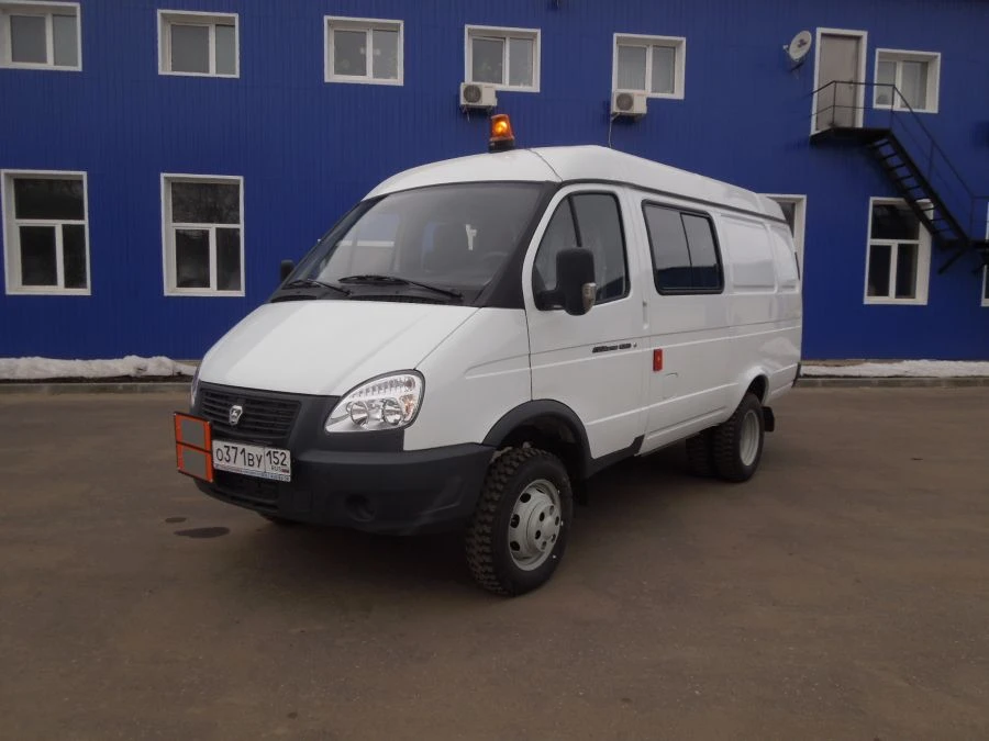 Gasoline-Powered Cargo Vehicle for Dangerous Goods 5796S1