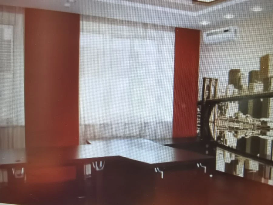 Custom Roller Shade Sun Protection System Model 00305