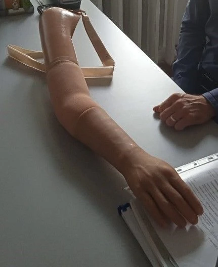 Cosmetic Shoulder Prosthesis - Functional & Aesthetic Model