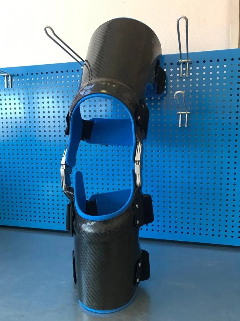 جهاز إعادة تأهيل مفصل الركبة АН4-ОС