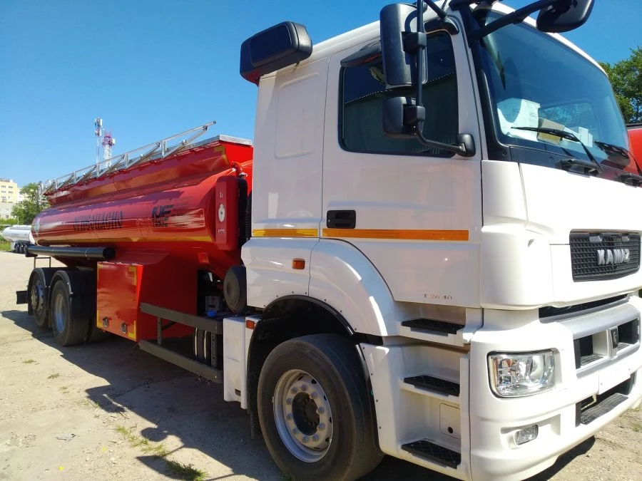 Airport Fuel Tanker 9666S (KMZ 65208-S5 Chassis Mod 9666S5)