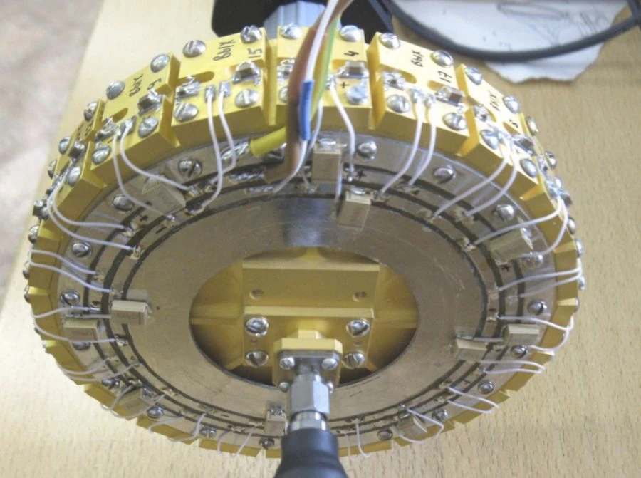 Ku-Band Power Amplifier for Long Wave Applications