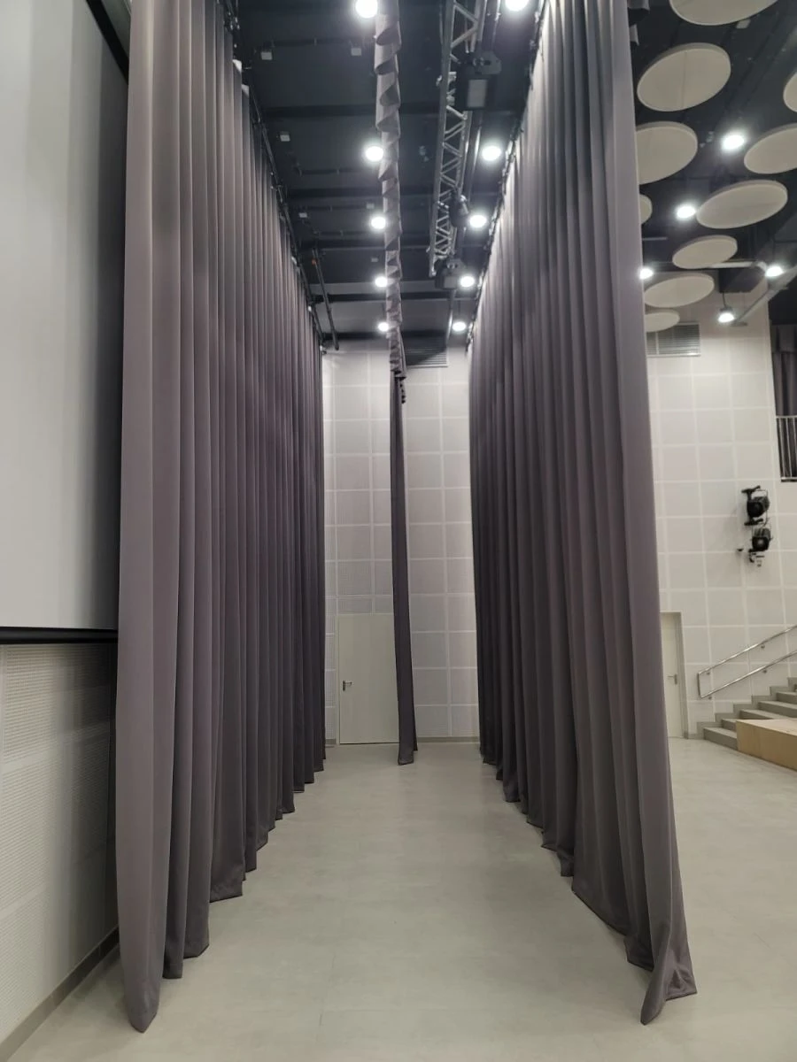 Stage Curtain for Space Division During Performances Pre-Screen