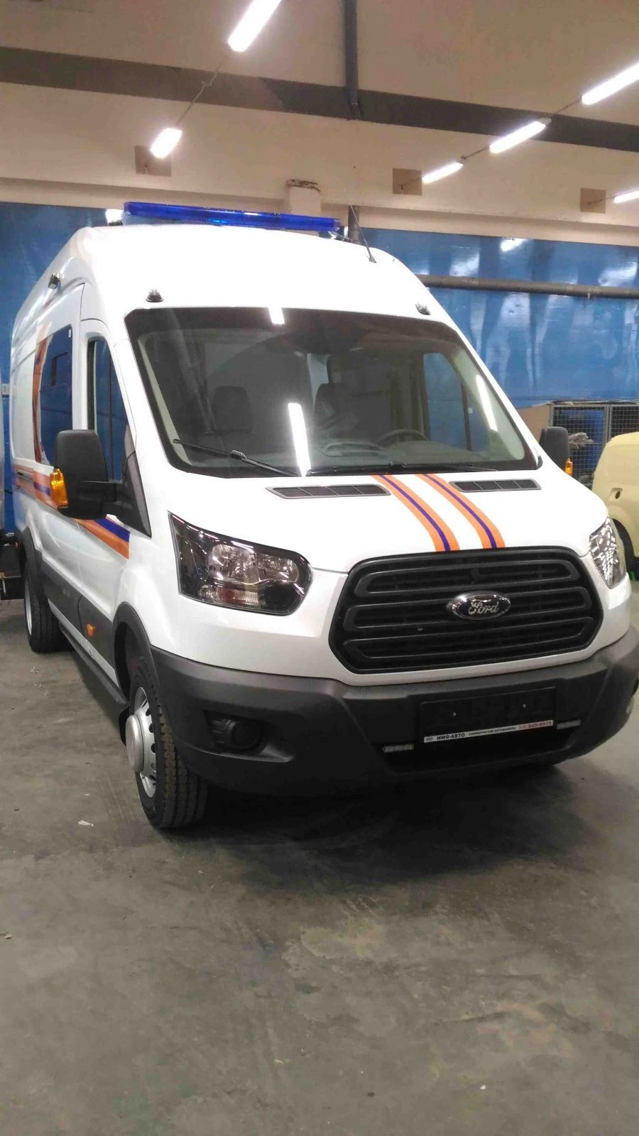 سيارة خاصة "عمليات" على قاعدة فورد FCD 310