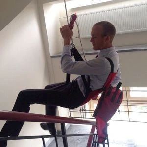 جهاز إنزال الحريق اليدوي (UKSPr) "سباسميغ"، بطول 30م