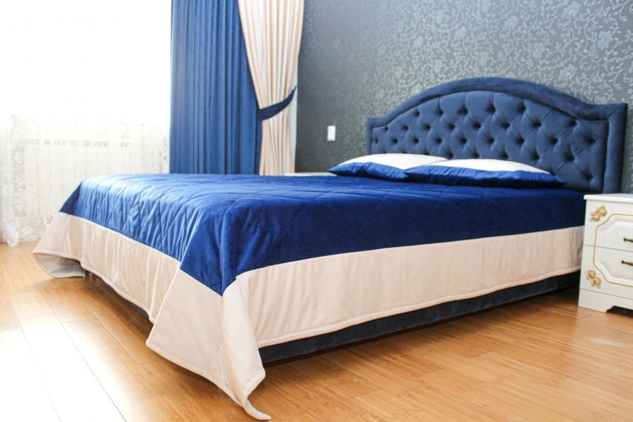 Reversible Quilted Bedspread for Elegant Home Decor