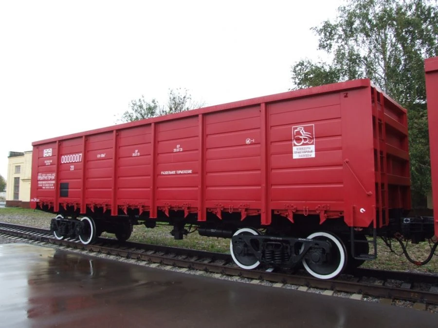Bulk Freight Car for Transporting Loose Goods – Model 12-1303-01
