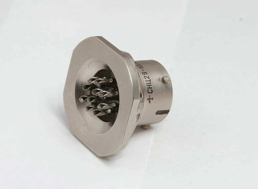 Low-Frequency Sealed Connector Type SNC 29