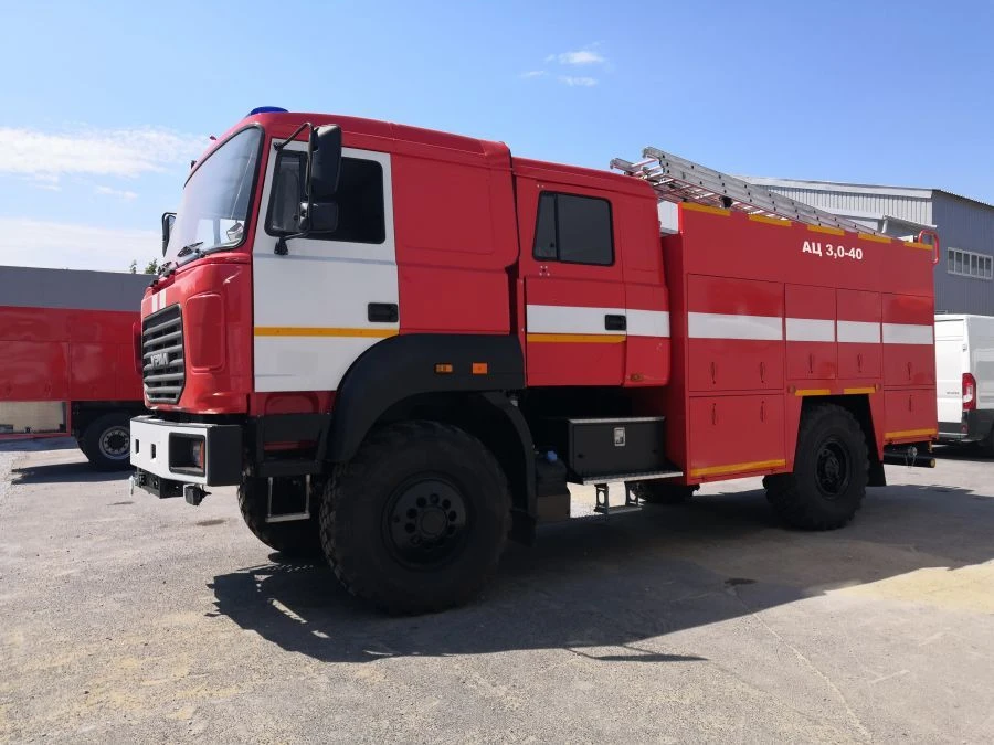Fire Tanker Vehicle for Firefighting Operations, Model 58812U