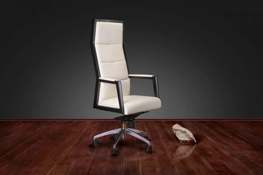 High Back Da Vinci Chair