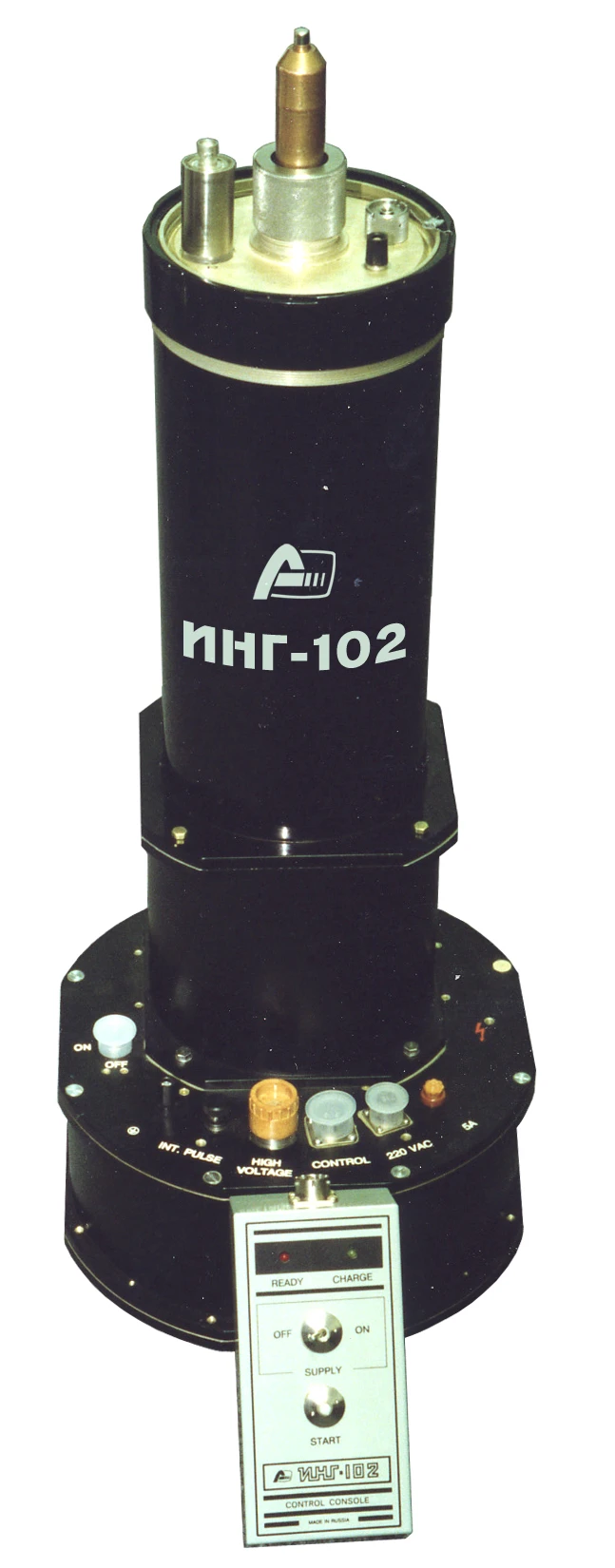 Pulsed Neutron Generator with Plasma Focus Chamber ING-102