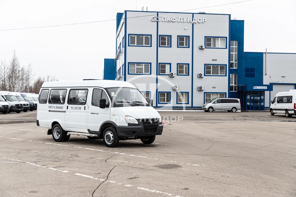 سيارة خدمات الجنازات بناءً على نوع GAZ A6x موديل 2250F1