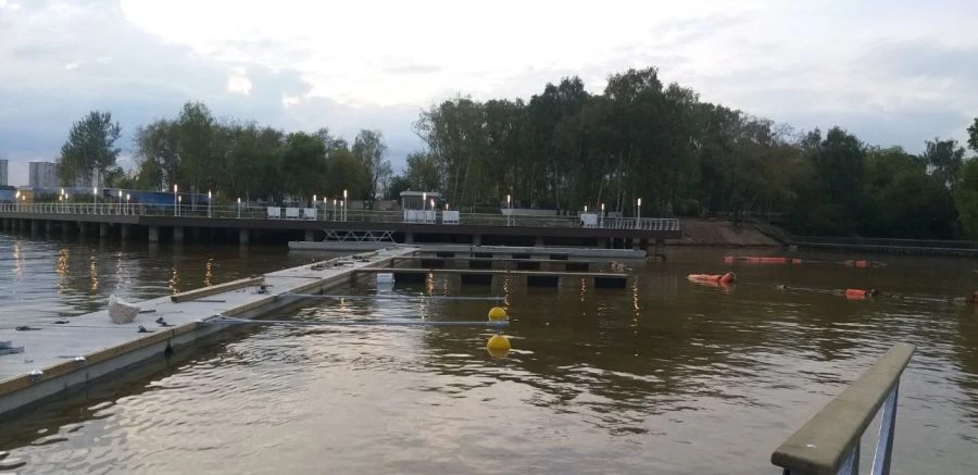 Modular Floating Dock System for Versatile Applications