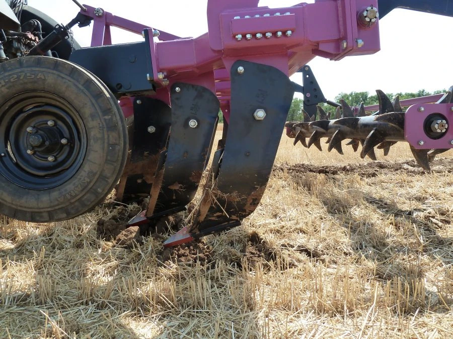 Chisel Plow CHIП-3V for Soil Tillage