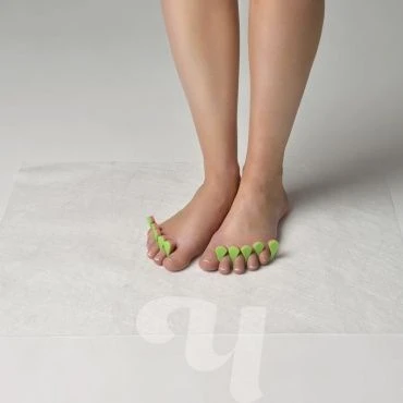 Finger separator, white