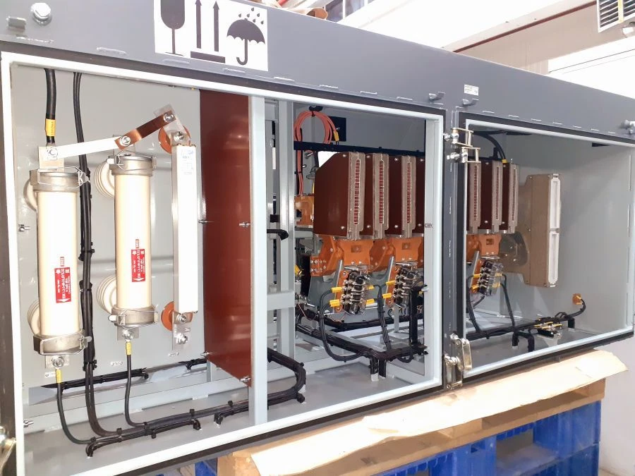 Electric Equipment Set for ED4M and EP2DM Trains Model 62-301 & 62-377