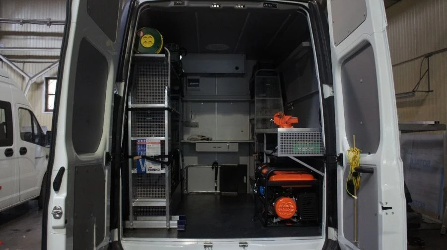 وسيلة النقل لنقل المحتجزين - GAZelle NEXT A21