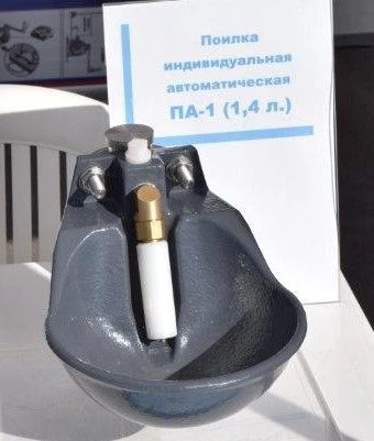 نظام شرب آلي PA-1-02 لقطاع الماشية الصغيرة