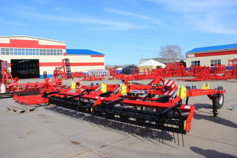 كالتيفاتور "لاندماستر-5400