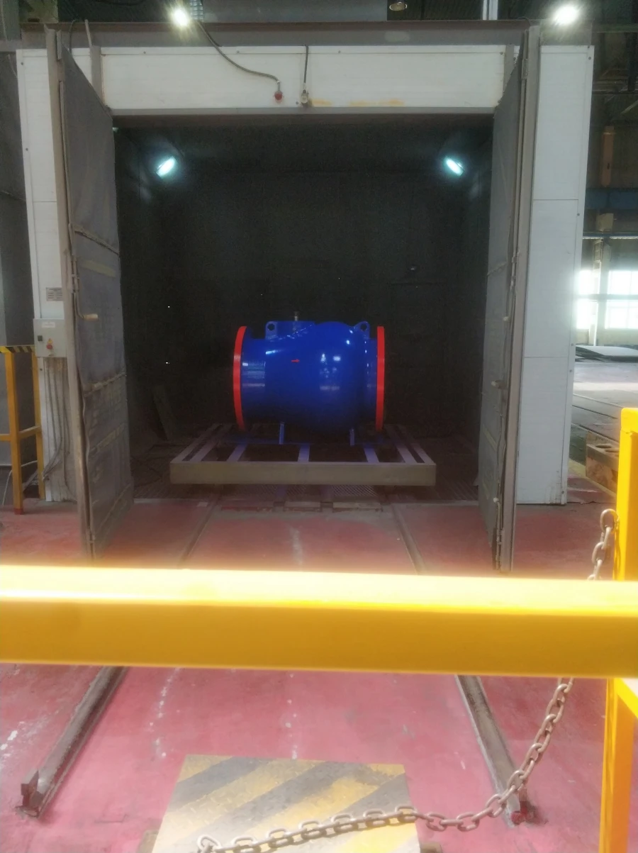 صمامات تنظيمية متناظرة DN50 إلى DN1200، PN1.6 إلى PN25.0