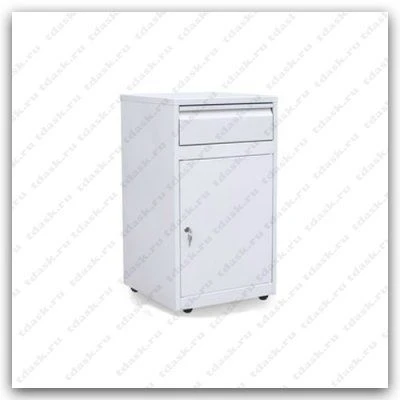 طاولة جانبية لرعاية المرضى TM.05.01