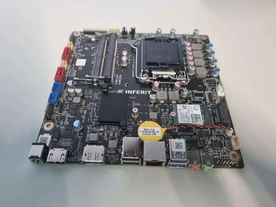 لوحة الأم INFERIT H610 mITX لجيل إنتل 12/13