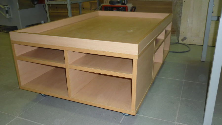 Indoor Landscape Game Table for Up to 6 Children