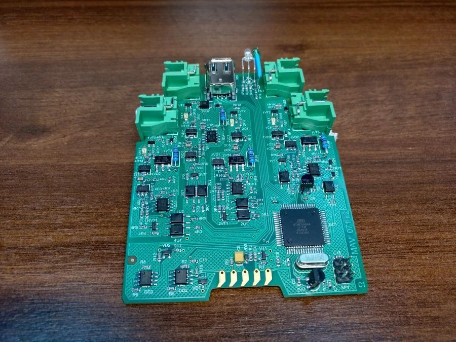 لوحة وحدة MAV-D لإشارات التناظرية، طراز KGHT.687244.082