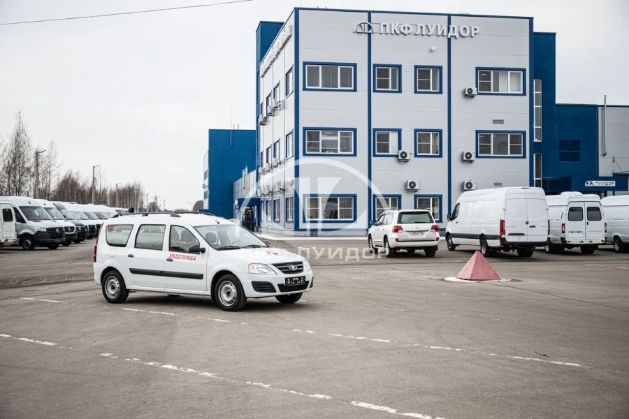 Medical Service Vehicle Type 2210, Modification 220000 based on LADA R90