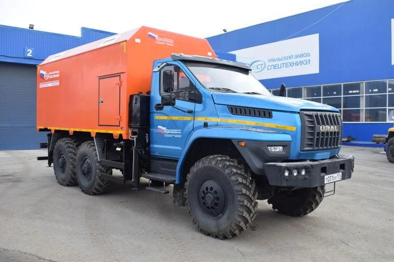 فوان عام لنقل البضائع وتخزينها (فُون)