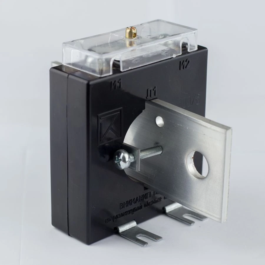 Current Transformer TShP-0.66 10 VA 0.5 S 750/5