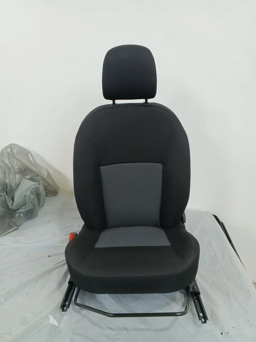 Front Row Seat for Lada Largus - XGE Model 8450092848