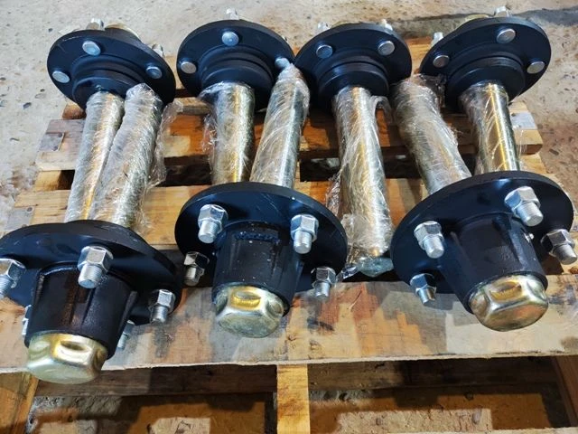 العمود النصفى P-140.050.295 للآلات الزراعية