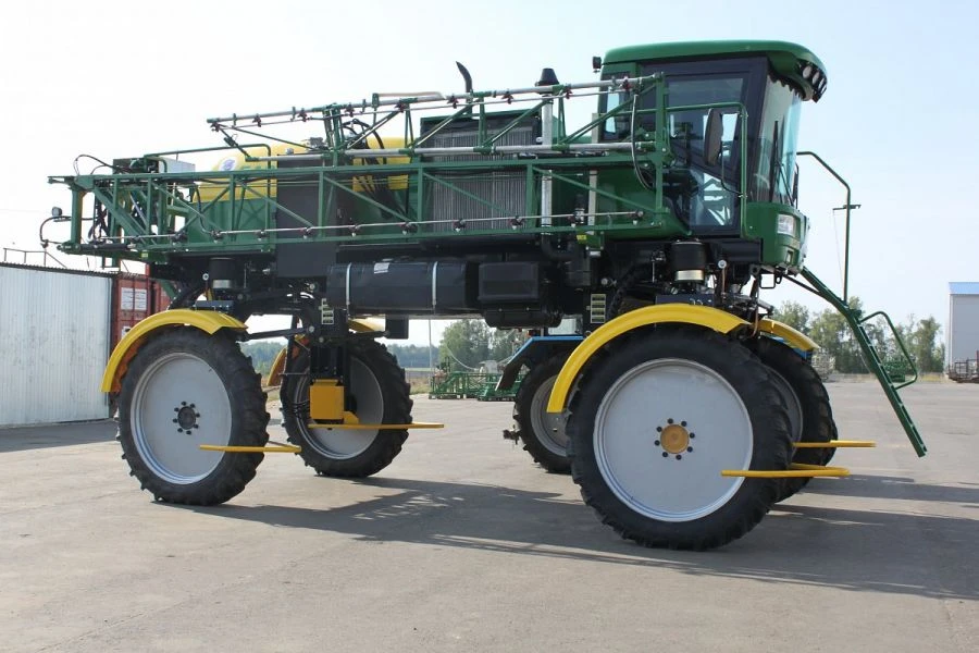 High-Performance Self-Propelled Sprayer OS-3000M