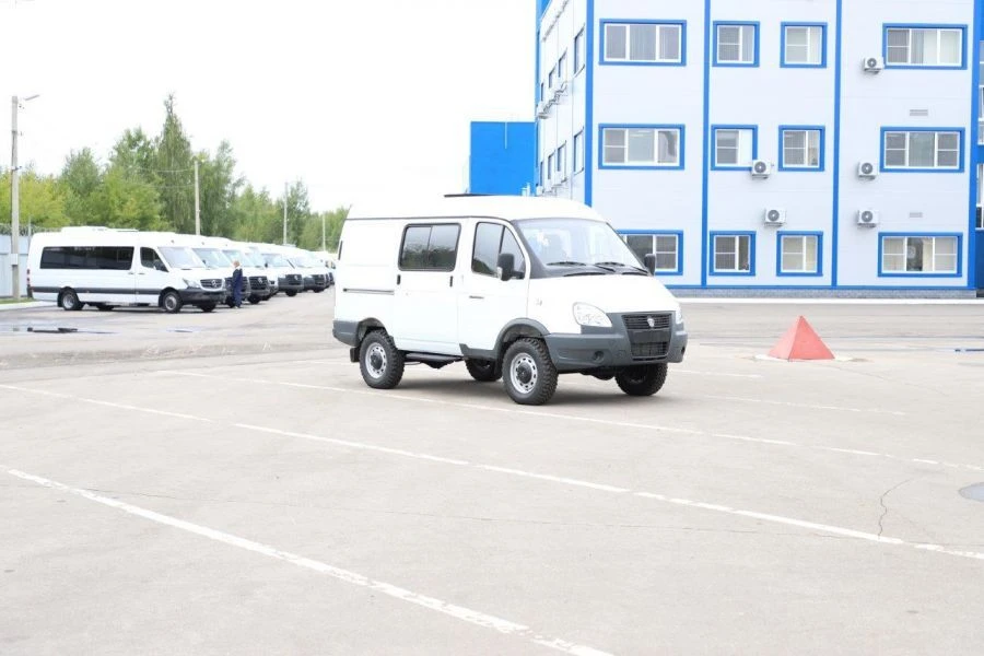 Diesel-Powered Cargo Trucks Type 2250 Modifications 2250E3, 2250E9, 2250GW