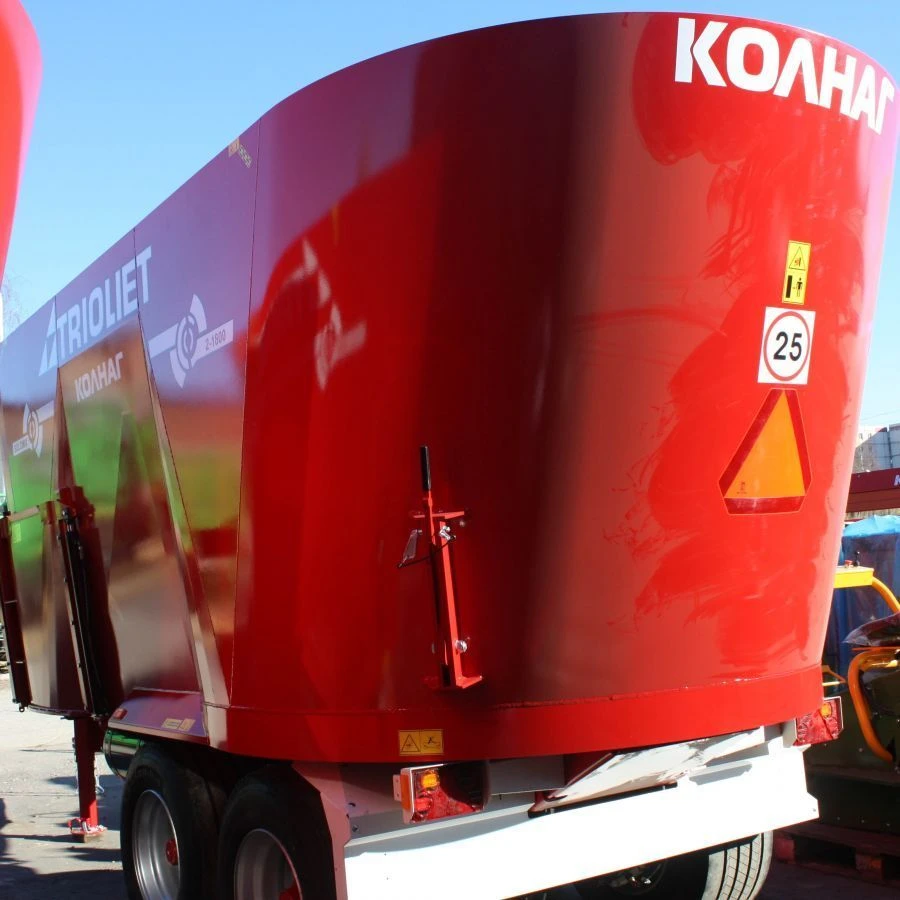 Trioliet Solomix 2 18ZK Feed Mixer and Distributor