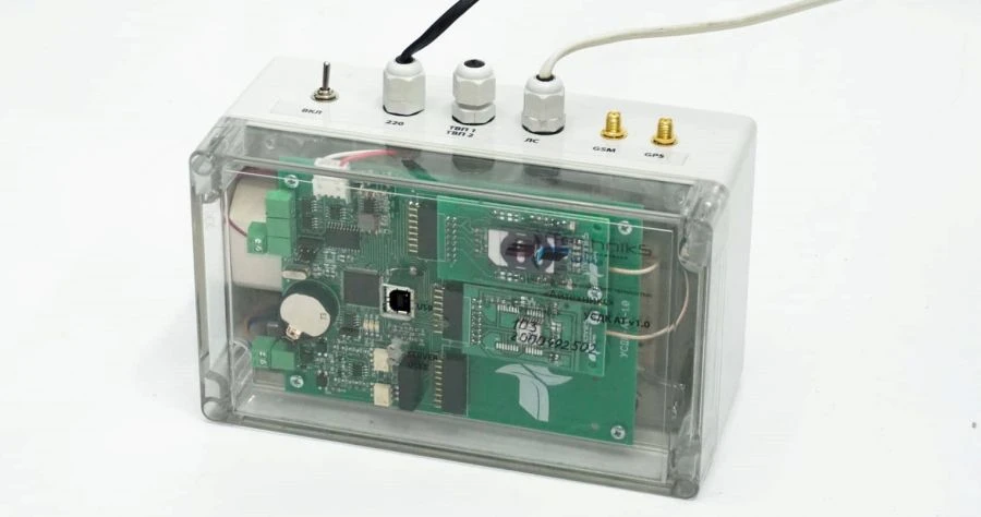 جهاز الاتصال مع المتحكم المروري USDK-AT-1.0