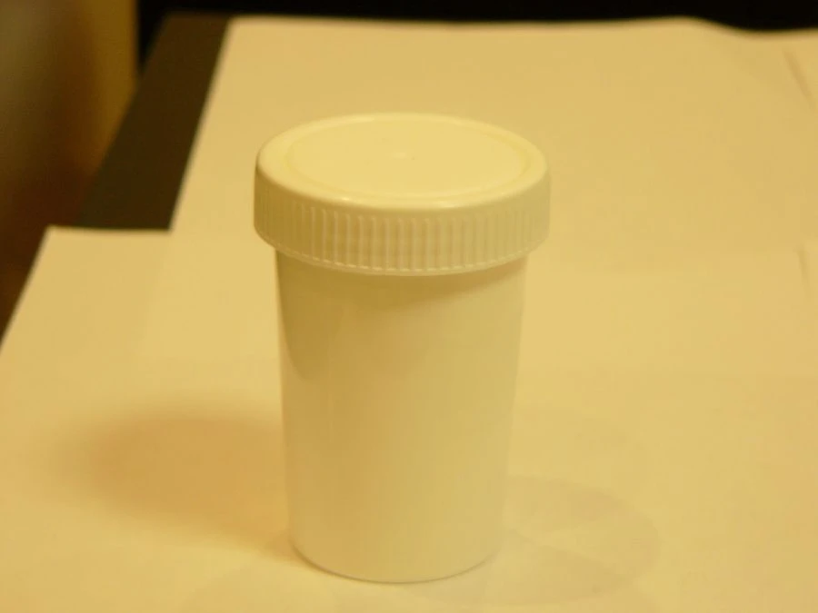 Disposable Non-Sterile Polymer Container for Biological Samples 150ml with Spoon - KKП