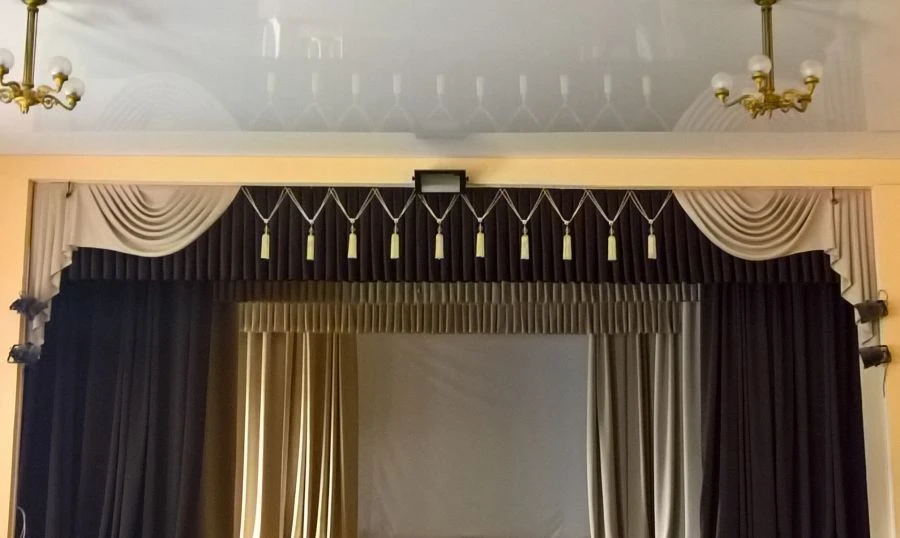 ملابس المسرح، الفن. 0015