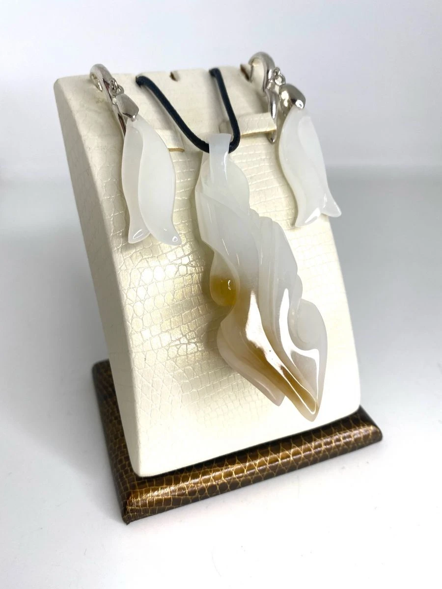 Elegant Jewelry Set "Eva" in White Jade