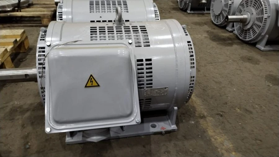 محرك ثلاثي الطور غير متزامن مع روتور قصير الدائرة HBA-55C