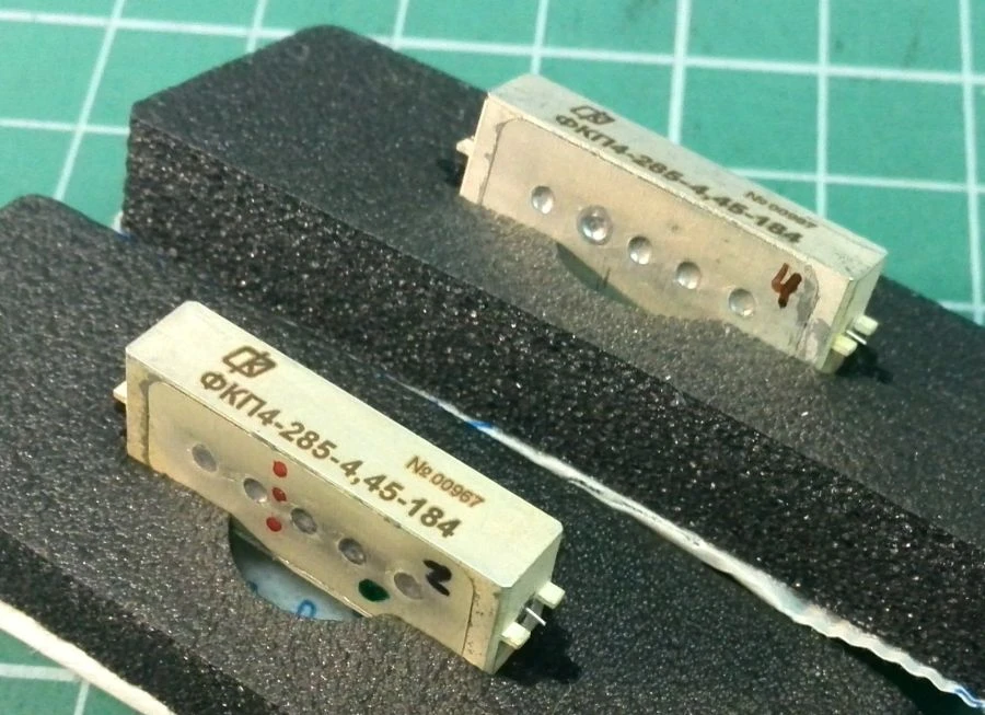 فلتر نطاق الترددات الراديوية FKP4-285-4.45-184