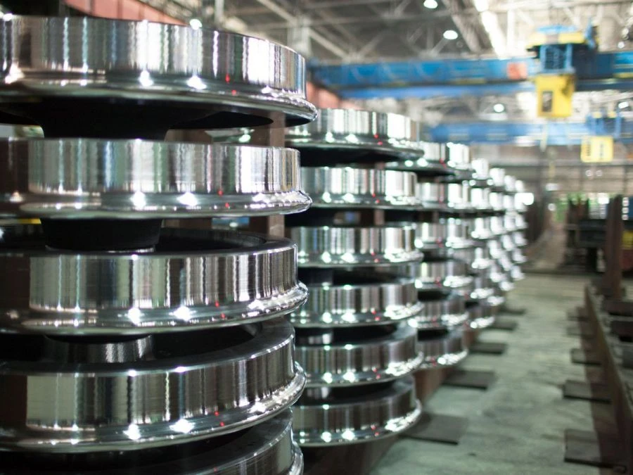 Railway Wheels and Wheel Centers for Freight and Passenger Cars, Locomotives, and Metro Trains