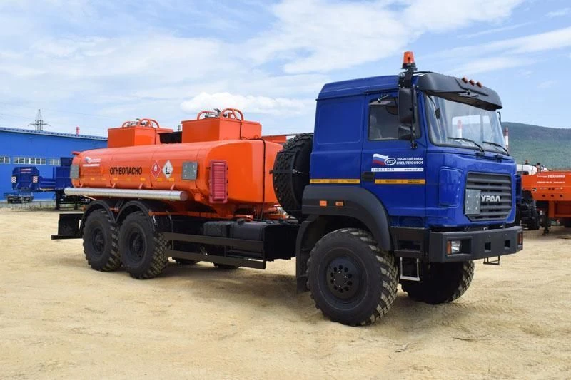 Light Oil Tank Truck UZST02 6619A-16 on Ural 4320-80/82