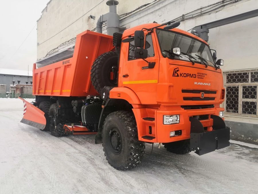 Road Cleaning Machine DMC-55E based on KAMAZ 65222-53