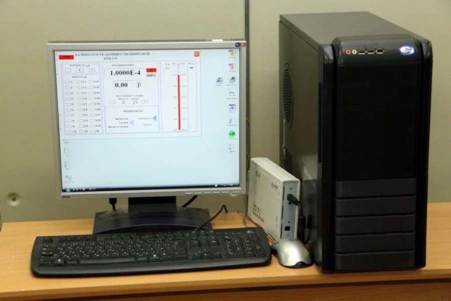 Digital Reactivity Calibrator KRC-1M